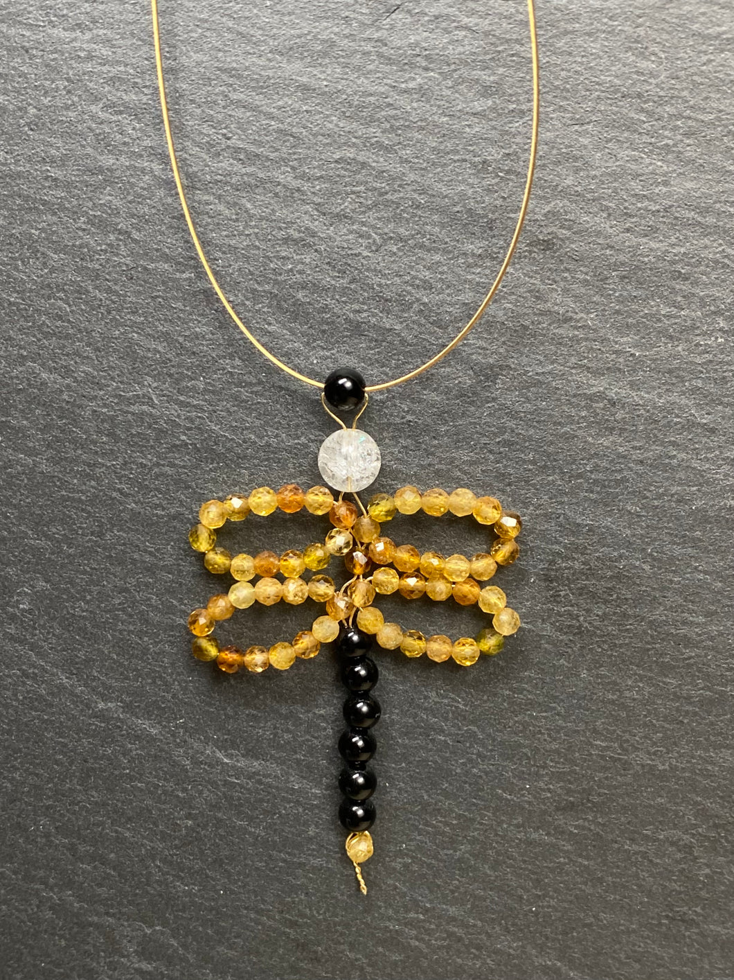 Kette „Libelle“ mit gelbem Turmalin, Onyx und Bergkristall